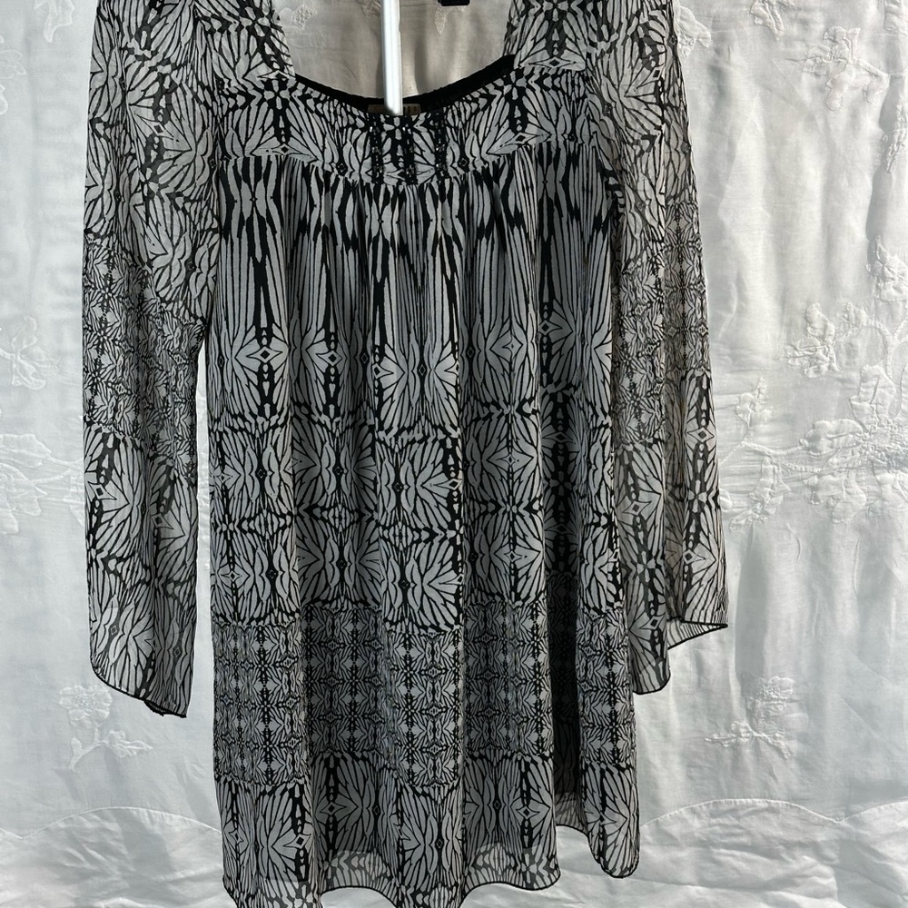 One World Sheer Chiffon Babydoll Tunic Top – Black & Gray Print, Size S - Picture 9 of 14